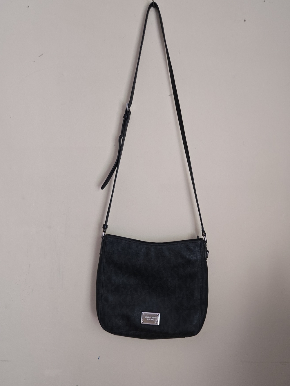 Michael Kors Jet Set Travel  Crossbody Bag